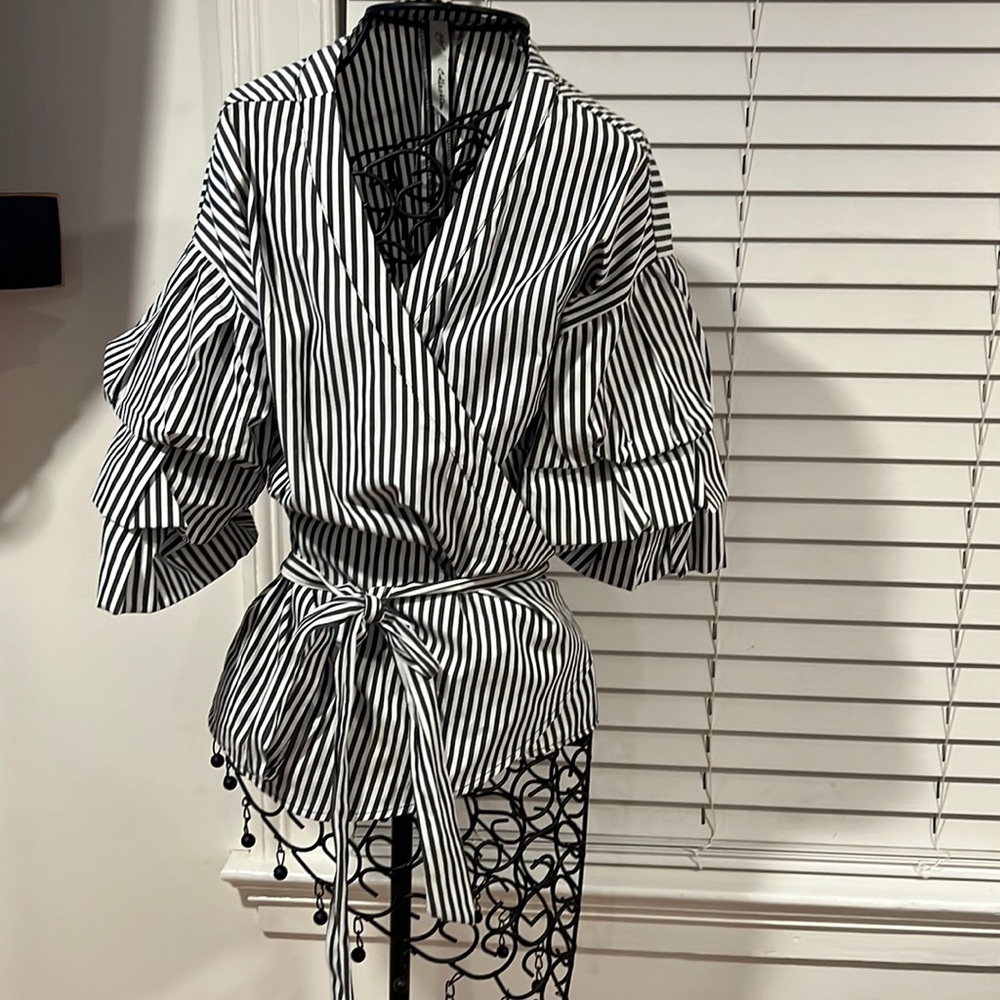 Women wrap around shirt